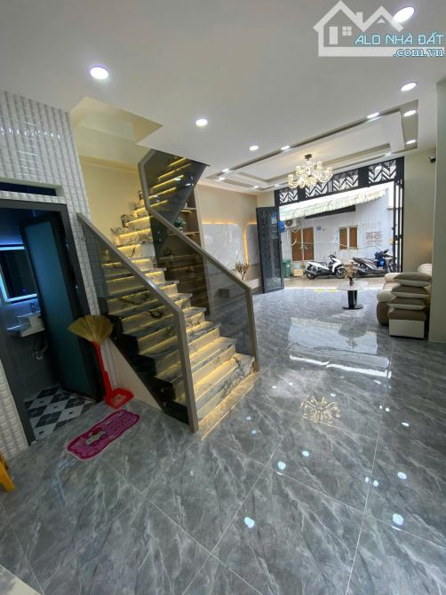 NHÀ 2 LẦU HẺM THÔNG 5M ĐƯỜNG BÀ HOM Q.6 (4.6x9m 3 PHÒNG) - 6