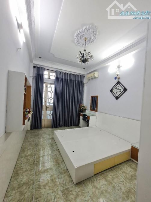 BÁN NHÀ ĐƯỜNG HOÀNG SA P5 QUẬN TÂN BÌNH, DT 47m2- NHÀ 4 TẦNG BTCT ĐẸP Ở LUÔN. GIÁ 9,4 tỷ - 6