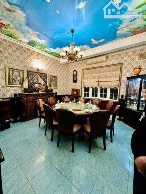 BÁN TOÀ NHÀ SIÊU VIP MẶT PHỐ NGUYỄN CHÍ THÀNH QUẬN ĐỐNG ĐA-DT 112M2 MT 5.8M-GIÁ 68 TỶ - 6