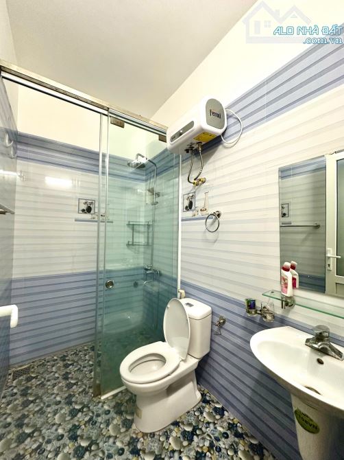 Nhà 4 tầng mặt ngõ 231 Văn Cao full nội thất cho thuê - 7