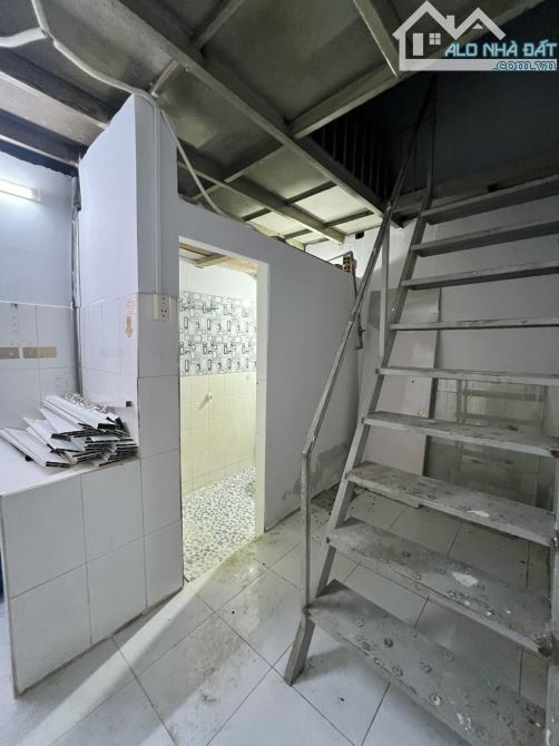 Mặt tiền NGUYỄN TRƯỜNG TỘ - KHÔNG LỘ GIỚI (4.3 x 14). VỊ TRÍ KINH DOANH GIÁ CHỈ 11 tỷ TL - 7