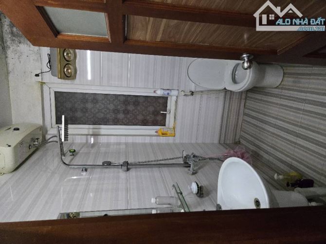 Bán Nhà Cầu Giấy - 30m2 - 5 Tầng - 8.5 Tỷ - Ô Tô Qua - Kinh Doanh - 7