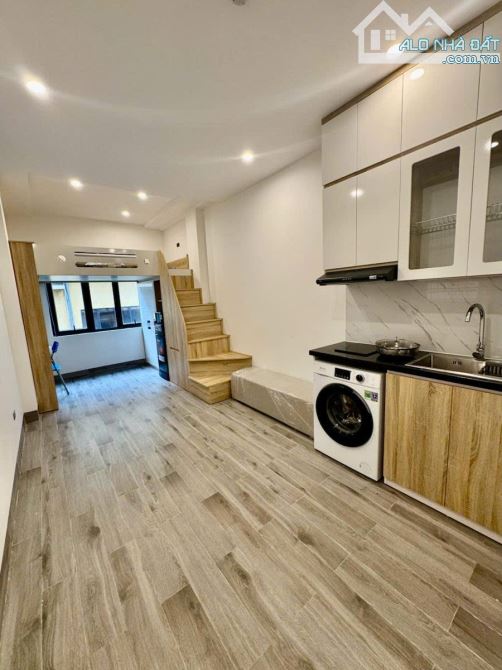 Bán CCMN Nguyễn Trãi, Sát vách Đại Học Khoa Học Tự Nhiên, 60m2x6T, Giá 18.8 tỷ, 10p KK - 7