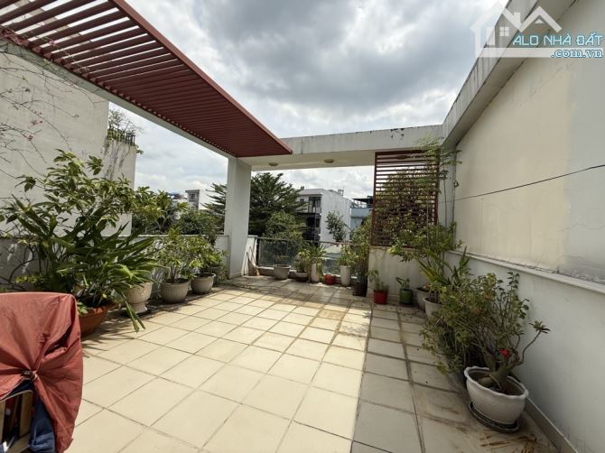 MẶT TIỀN ĐƯỜNG D2 - QUẬN 9 - 115M2 - 13 TỶ - 7