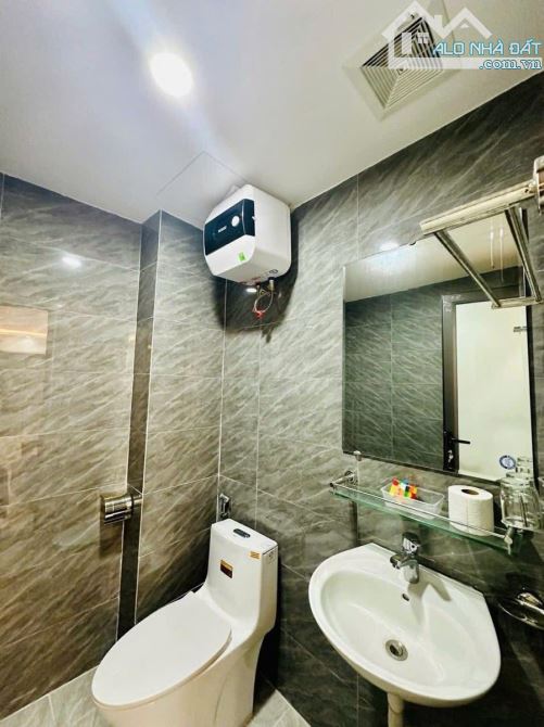 NHÀ ĐẸP Ở NGAY, 20M RA Ô TÔ, 7 TẦNG THANG MÁY-NGÕ RỘNG. - 7