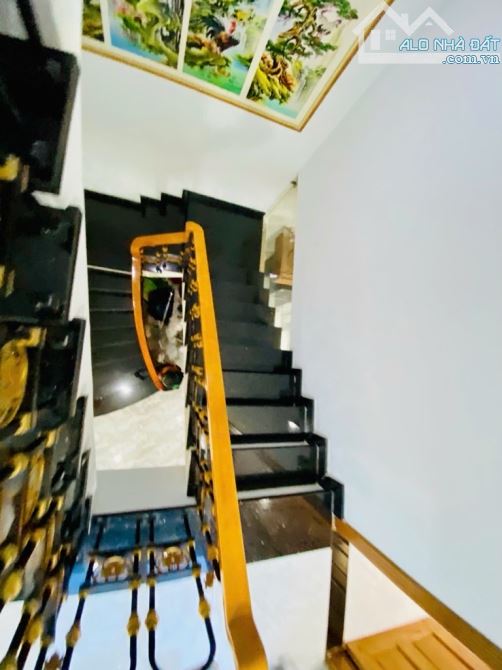 CHỈ 11 TỶ - TỈNH LỘ 10 - SIÊU PHẨM CĂN GÓC, 2 MT HẺM XE HƠI THÔNG THOÁNG - 120M2 -l - 7