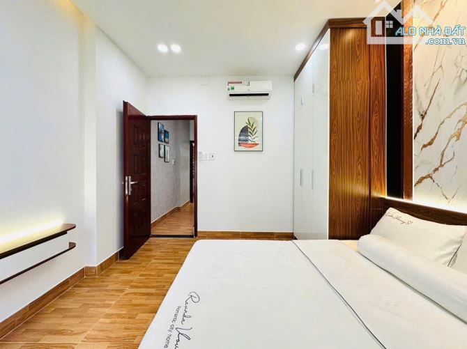 GỒNG LÃI NGÂN HÀNG BÁN GẤP NHÀ NGUYỄN CỬU VÂN, P17, BÌNH THẠNH. GIÁ 5,55 Tỷ - 7