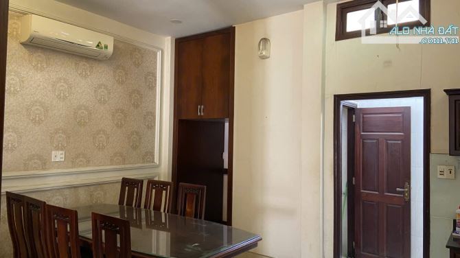 Nhà khu bên sông mát mẻ, 6x20, 1 trệt 2 lầu, 3pn 4wc, sẵn máy lạnh, sân đậu oto thoải mái - 7