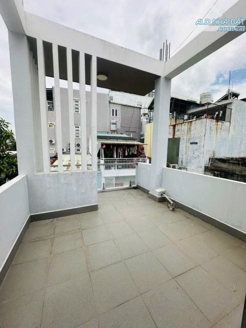 Bán gấp nhà 3 tầng,72m2 sát bên chợ Xóm Mới,P.16,Gò Vấp:nhỉnh 5 tỷ - 7