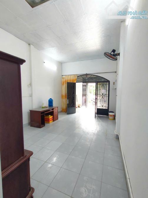 Bán nhà 97m2 hẻm xe hơi đường Nguyễn Văn Tăng gần Vinhomes Q.9. Giá 4.9 tỷ - 7