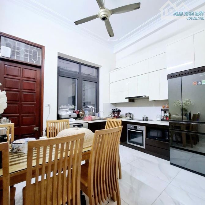 Mặt ngõ kinh doanh 91 Nguyễn Chí Thanh 65m², 5 tầng, ô tô vào giá 22,8 tỷ tin thật 100% - 7