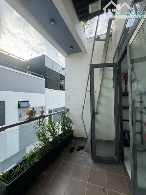 Nhà 4x9, 4 tầng, giá chỉ nhỉnh 5 tỷ xíu, gần đường Lê Trọng Tấn, Tân Phú, hẻm xe hơi - 8