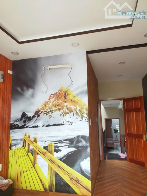 Nhà bán: đường Huỳnh văn một, Q Tân Phú, DTSD 75m2, 5 tầng , giá bán 15 tỷ - 8