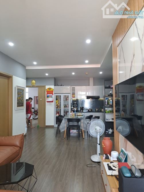 CĂN HỘ SIÊU ĐẸP CC NGỌC LAN, Đ. PHÚ THUẬN, Q.7, 91M2 (9.4x10M), 2PN, 2WC. CHỈ 4.2 TỶ (SHR) - 8