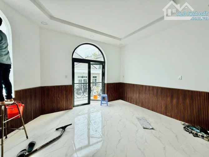 Biệt Thự 3 Mặt Hẻm, Ngang 8m, Nguyễn Ảnh Thủ , Quận 12, HXT Thông, 8x14m, Nhỉnh 6 tỷ - 8