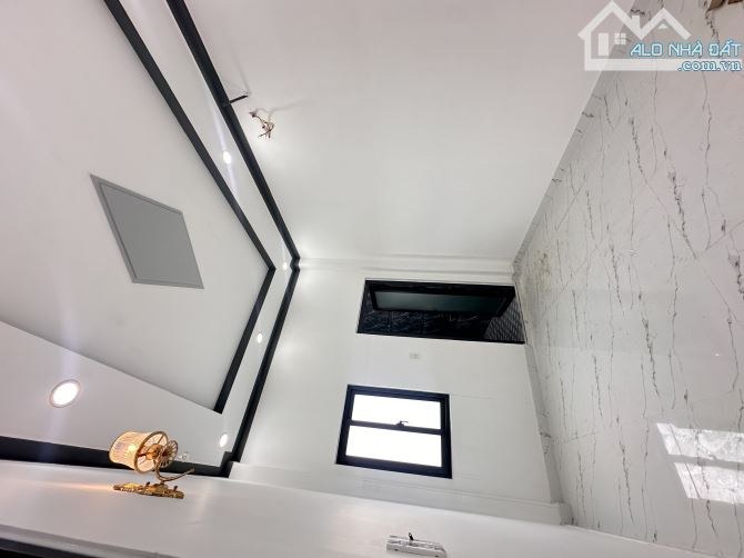 Nhà Dài 33m, Đường Liên Xã- Long Trạch. Sau Lưng Chợ Trung Thành. 4PN - 8