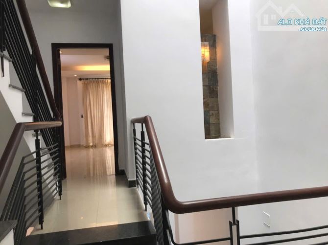 Cho thuê nhà Phan Văn Trị đối diện Emart, hẻm xe tải sau lưng căn MT. - 9