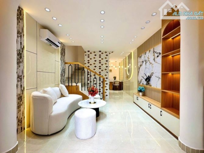 BÁN NHÀ CĂN GÓC HẺM XE HƠI • LÊ VĂN DUYỆT P1 BÌNH THẠNH • 27M² • 2 TẦNG • 5.5 TỶ - 9