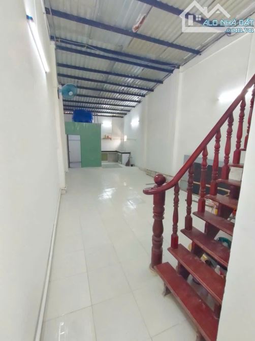 Bán nhà 97m2 hẻm xe hơi đường Nguyễn Văn Tăng gần Vinhomes Q.9. Giá 4.9 tỷ - 9