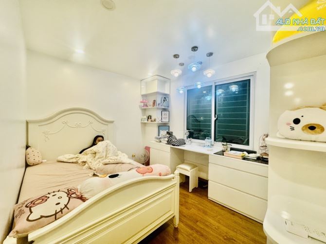 Bán căn hộ chung cư Xuân La - Tây Hồ, 102m *3 ngủ, full tiện ích, full nội thất, 9.9tỷ - 9