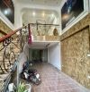Căn hộ dòng tiền 6 tầng 120m, thang máy trung tâm Việt Hưng 16 tỷ hơn