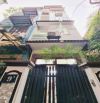 Chủ cần bán gấp nhà 32M phố Thụy Khuê . Vài bước chân ra phố . Giá 8 tỷ