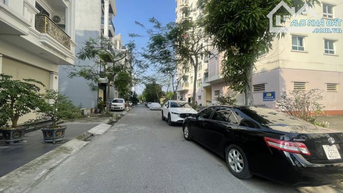 Bán Đất Lê Hồng Phong ngay Lẩu Dê Phượng Chi 60m2(4x15) Đông Nam