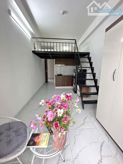 Bán Tòa CHDV Trần Cung, 60m² x 6 Tầng, 15 Phòng, Dòng Tiền 75 Triệu, Ngõ Thông, 2 Thoáng