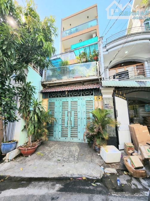 Bán nhà Lê Văn Sỹ, 5 tầng 5 x 12 , lệch tầng thoáng mát lô góc , hẻm 3m gần mặt tiền