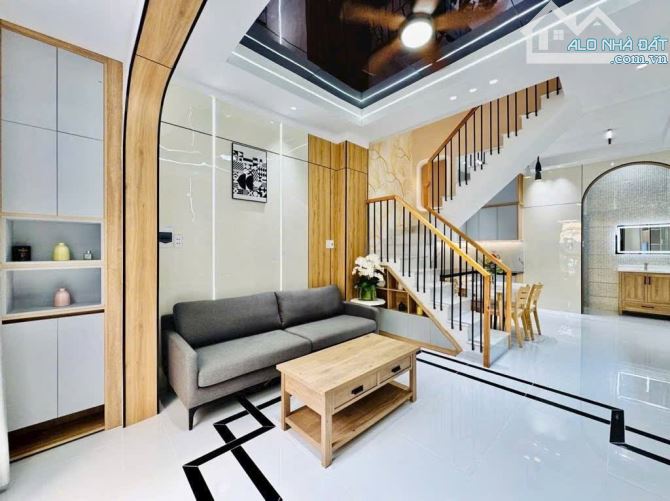 BÁN NHÀ ĐƯỜNG LÊ QUANG ĐỊNH, BÌNH THẠNH, 33.2M2X3.8X3 TẦNG, 4.8 TỶ