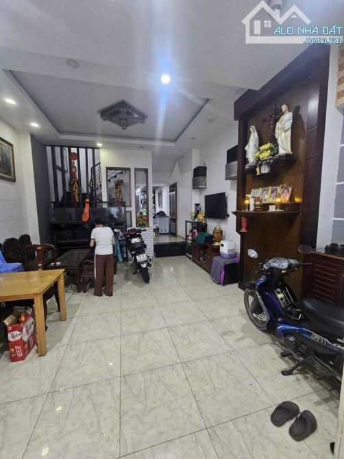 NHÀ ĐẸP 3 TẦNG BTCT - HXH – PHÚ CHÂU, TAM BÌNH, THỦ ĐỨC – 100M² – FULL NỘI THẤT – CHỈ 9 TỶ