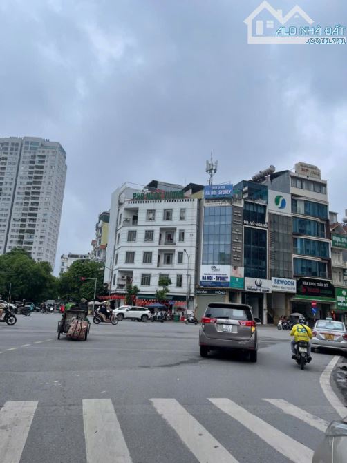 BÁN TÒA VĂN PHÒNG MẶT PHỐ NGUYỄN CHÁNH  TÚ MỠ, Dt: 59m² , 6t, thang máy , Giá: 36,7 tỷ