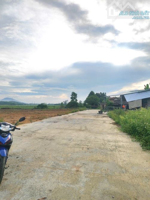 Đất khương mỹ 120m2 đất ở ngang 5m thoáng mát.