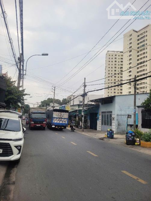 Mặt tiền vừa ở vừa kinh doanh đường Tỉnh Lộ 10, 45 m2, giá 3 tỷ xx