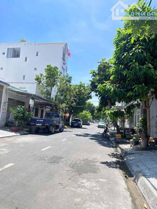 🔥 HÀNG HIẾM – LÔ ĐẤT SÁT TRƯỜNG HỌC – CÁCH BIỂN CHỈ 500M 🔥