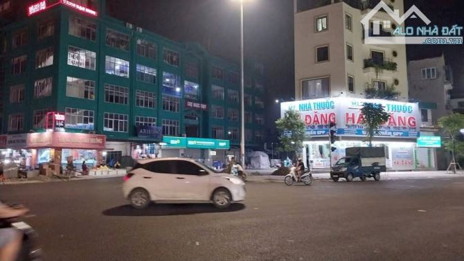SIÊU PHẨM - RESORT 5 SAO, CHỢ NGỌC THỤY, LONG BIÊN 65M, BÁN NHÀ , Ô TÔ THANG MÁY - 1X.X Tỷ