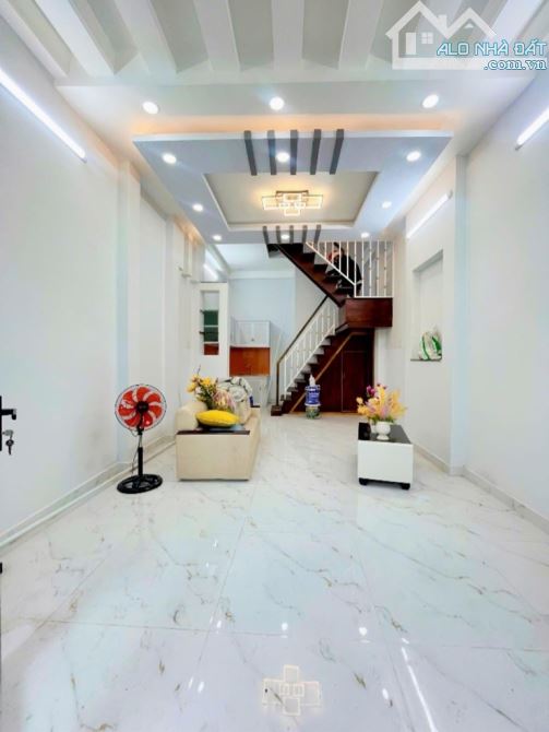 🌷NHÀ MỚI 3 TẦNG - CHỈ HƠN 3 TỶ - 32M² - HẺM 4M TÂN HÒA ĐÔNG, GIÁP TÂN PHÚ🌺 ✅ Nhà 3 tầng