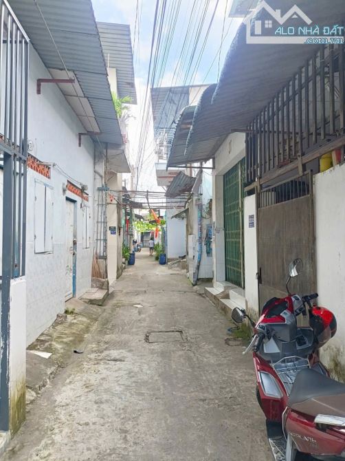 Bán nhà cấp 4 sổ riêng công chứng ngay