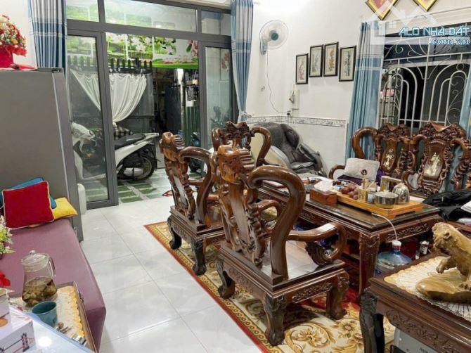 Bán Nhà Gấp 96m2_5.5x17.5m 3 phòng Ngủ Chỉ 4,9 Tỷ Gần Tô Ngọc Vân Tam Bình Thủ Đức