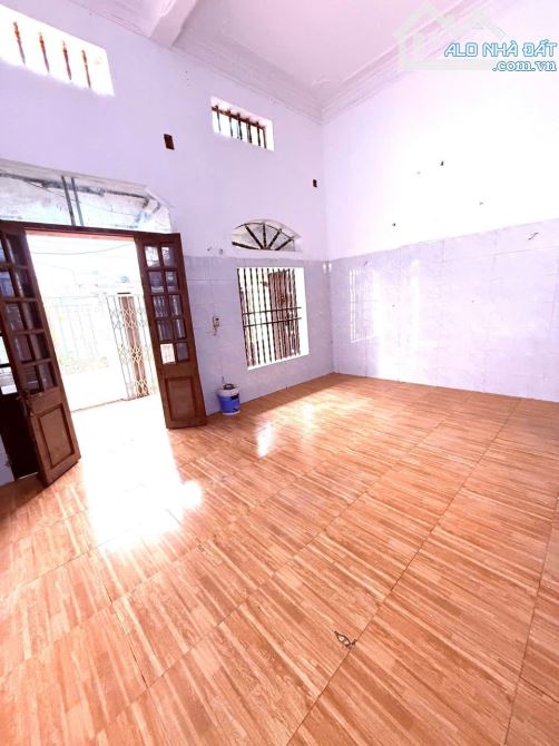📣 Bán nhà Mai Động -Hương mạc - Từ Sơn  giá chỉ  1 tỷ xx triệu 👉 Diện tích: 77m2  Mặt ti
