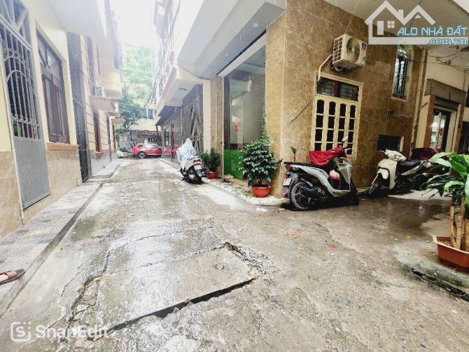 MAI DỊCH 32M x MT 4M GIÁ 8,5 TỶ-LÔ GÓC NGÕ THÔNG KINH DOANH,Ô TÔ QUA NHÀ