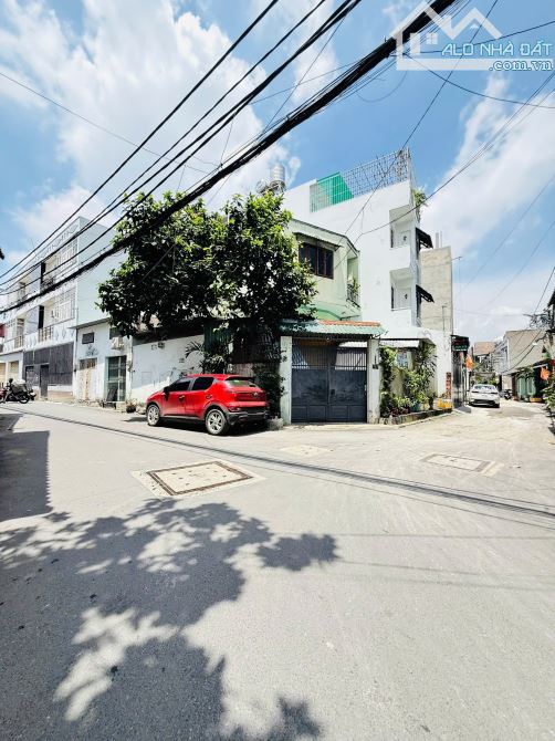 NHÀ 4 TẦNG BTCT VÀO Ở NGAY, 68M2, 3PN, 3WC, HXH, GẦN CVPM QUANG TRUNG, CHỈ 4.88 TỶ TL