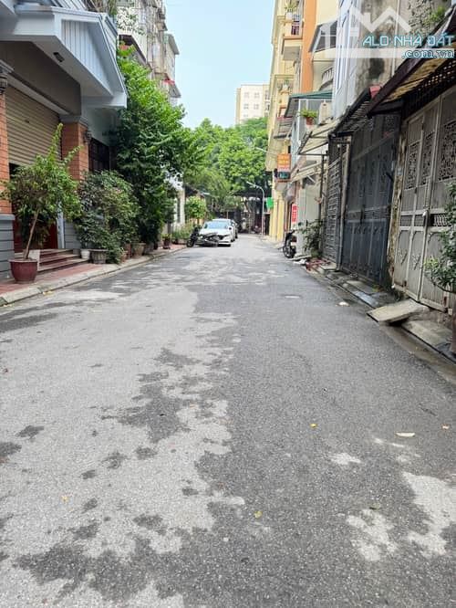 Bán nhà phố Nguyễn Văn cừ quận Long Biên Hà Nội