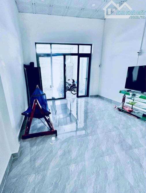 Bán nhà mới xây Văn Thánh gần đường Nguyễn Thị Định