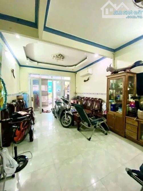 Bán nhà HXH Nguyễn Hữu Tiến, 52m2, 2 tầng, 3PN, chỉ 5.7 tỷ TL