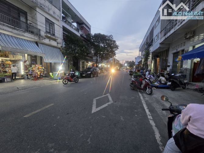 Nhà KDC Vietsing giảm sốc chỉ 3,5 tỷ, 1 trệt 1 lầu 80m2 rẻ nhất khu vực