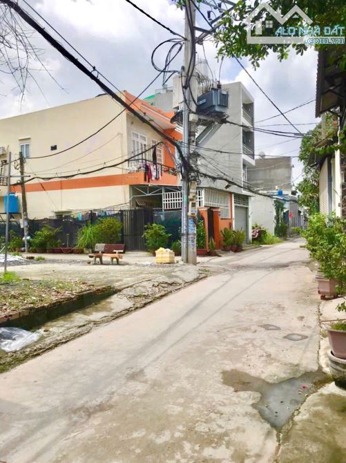 Bán đất mặt tiền Thạnh Xuân 39 ngay Hà Huy Giáp vào 120m