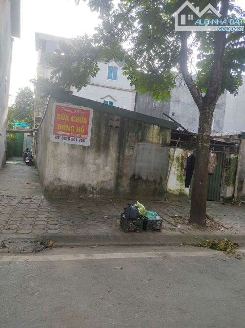 🔥 SẴN NHÀ 1 TẦNG ( Cho Thuê )📍 Phố Vũ Đình Tụng – Trung tâm Long Biên DT 45mv Giá 5.4 Tỷ
