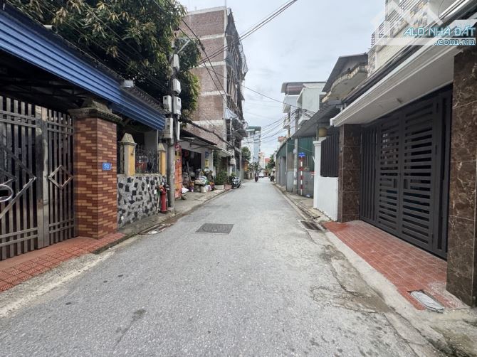 BÁN KHỐI - LONG BIÊN-ĐẤT VUÔNG ĐẸP- NỞ HẬU - ĐẦU TƯ ỔN- GIÁ 6 TỶ NHỈNH