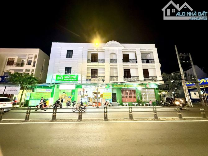 Nhà 1 Trệt 2 Lầu Góc 2 Mặt tiền đường Trần Hoàng Na & Nam Cao KDC 91B, P.Tân An